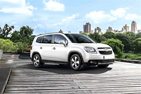 2015 Chevrolet Orlando photo