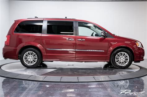 2015 Chrysler Town and country engine