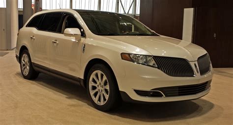 2015 Lincoln Mkt photo