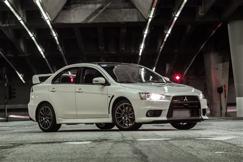 2015 Mitsubishi Lancer evolution photo