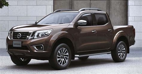 2015 Nissan Frontier photo