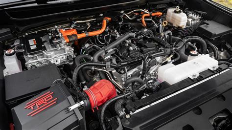 2015 Toyota Sequoia engine