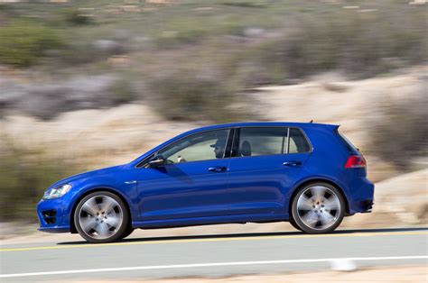 2015 Volkswagen Golf r photo