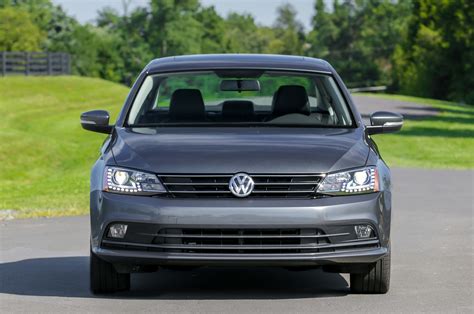 2015 Volkswagen Jetta hybrid photo