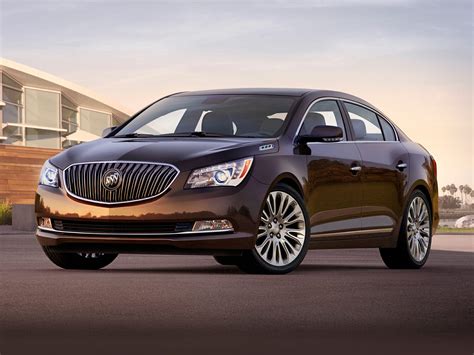 2016 Buick Lacrosse photo