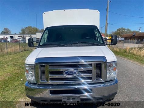 2016 Ford E-350