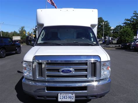 2016 Ford E-450