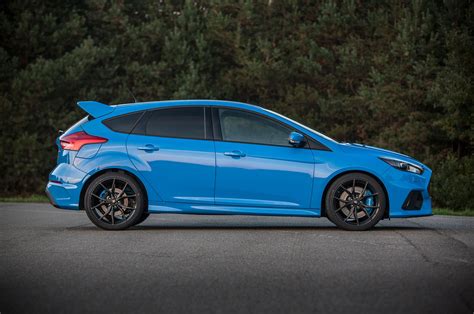 2016 Ford Focus rs photo