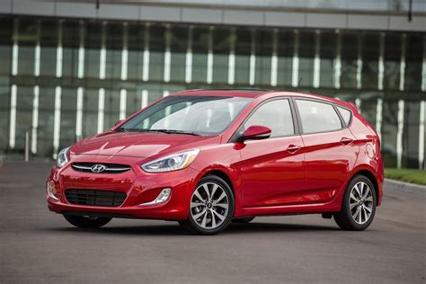 2016 Hyundai Accent photo