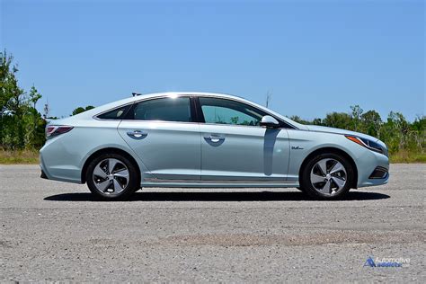 2016 Hyundai Sonata hybrid photo