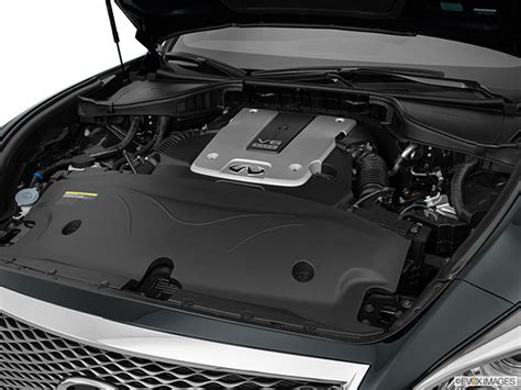 2016 Infiniti Q70 engine