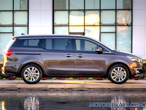 2016 Kia Sedona photo