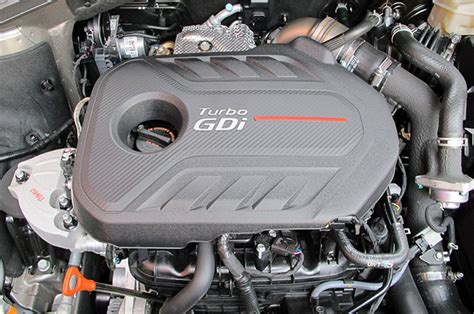 2016 Kia Sorento engine