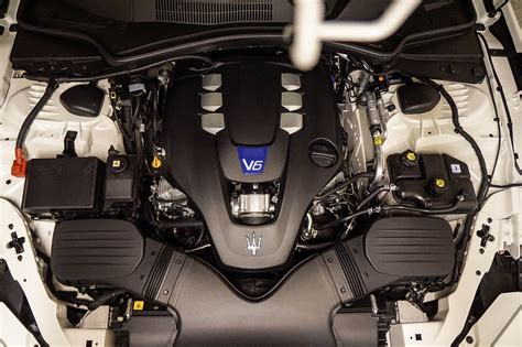 2016 Maserati Ghibli engine