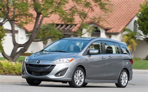 2016 Mazda Mazda5 photo