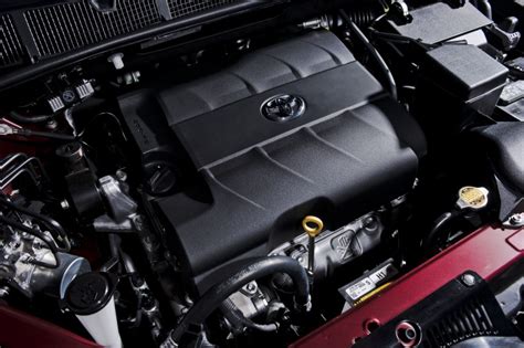 2016 Toyota Sienna engine