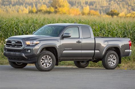 2016 Toyota Tacoma photo