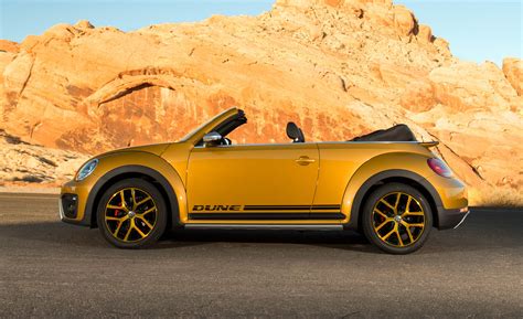 2016 Volkswagen Beetle convertible photo