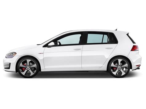 2016 Volkswagen Golf photo