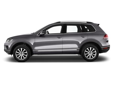 2016 Volkswagen Touareg photo