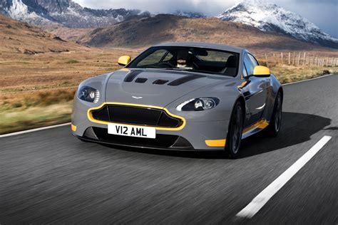 2017 Aston martin V12 vantage s engine