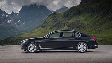 2017 Bmw 740e photo