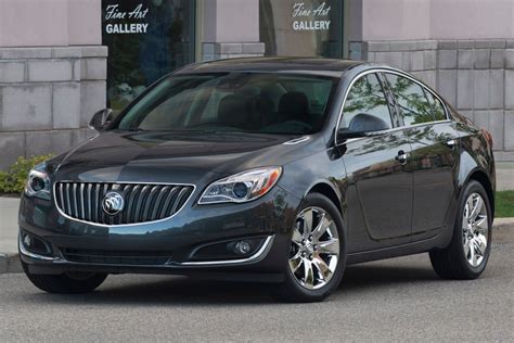 2017 Buick Regal photo