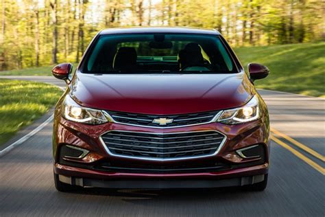 2017 Chevrolet Cruze photo