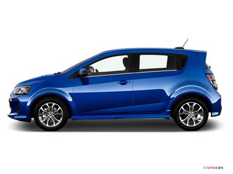 2017 Chevrolet Sonic photo