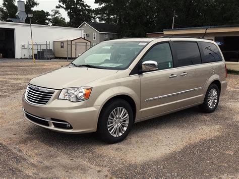 2017 Chrysler Town and country engine