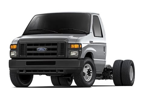 2017 Ford E-450 photo