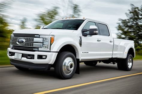 2017 Ford F-450 photo