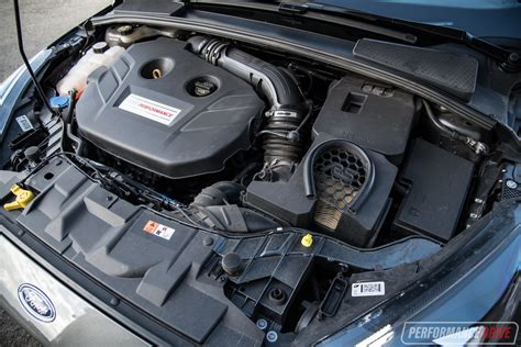 2017 Ford Focus engine