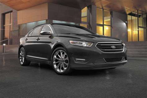 2017 Ford Taurus photo