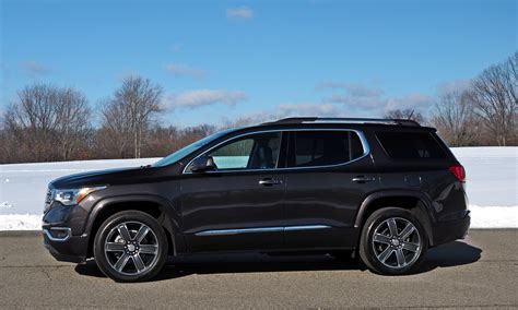 2017 Gmc Acadia photo