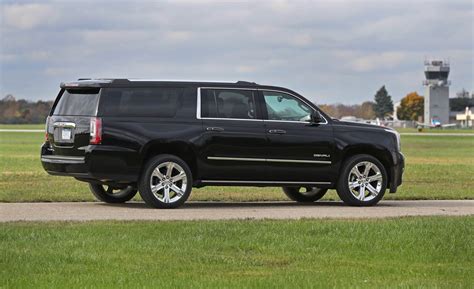 2017 Gmc Yukon denali photo