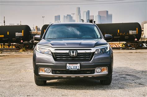 2017 Honda Ridgeline photo