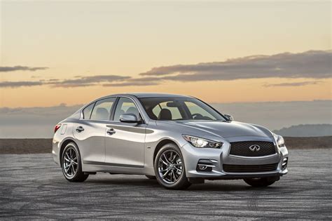 2017 Infiniti Q50 engine