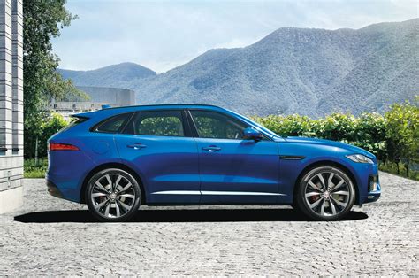 2017 Jaguar F-pace photo