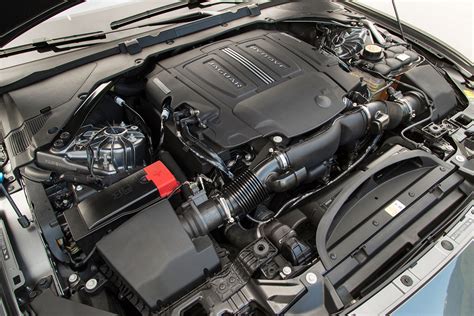 2017 Jaguar Xe engine