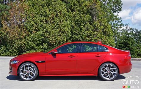 2017 Jaguar Xe photo