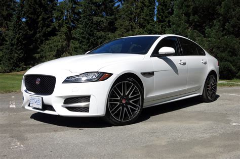 2017 Jaguar Xf photo