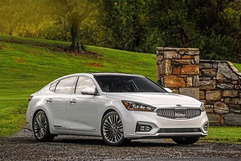 2017 Kia Cadenza engine