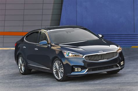 2017 Kia Cadenza photo