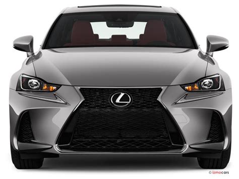 2017 Lexus Is photo