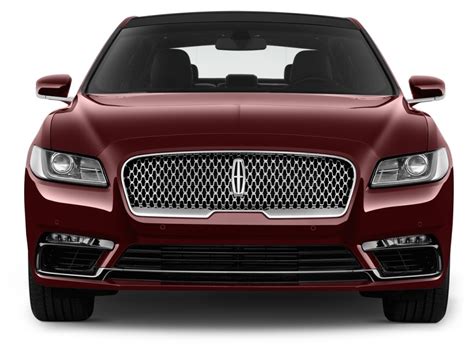 2017 Lincoln Continental photo