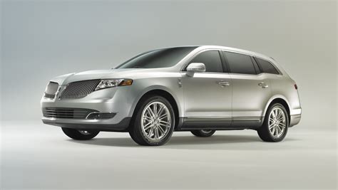 2017 Lincoln Mkt engine