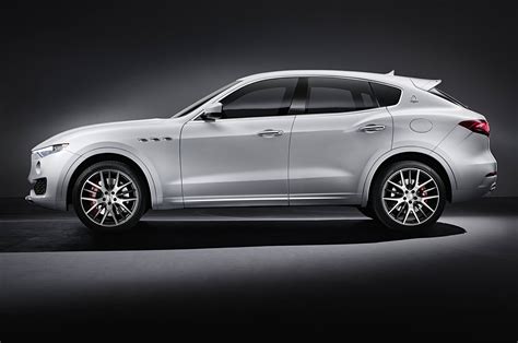 2017 Maserati Levante photo