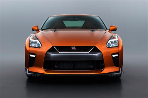 2017 Nissan Gt-r photo