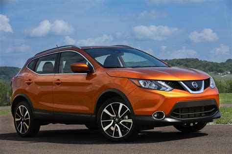 2017 Nissan Rogue sport photo